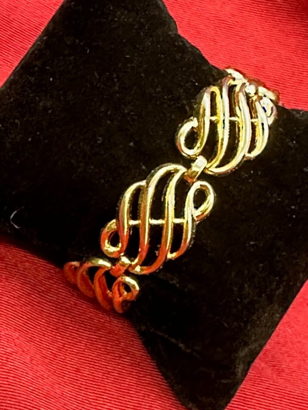 VTG Crown Trifari Gold-Plated Open Scroll Bracelet